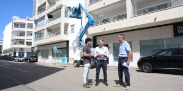 San Pedro avanza en la renovación del alumbrado público con nuevas actuaciones de eficiencia energética en la avenida de Salamanca