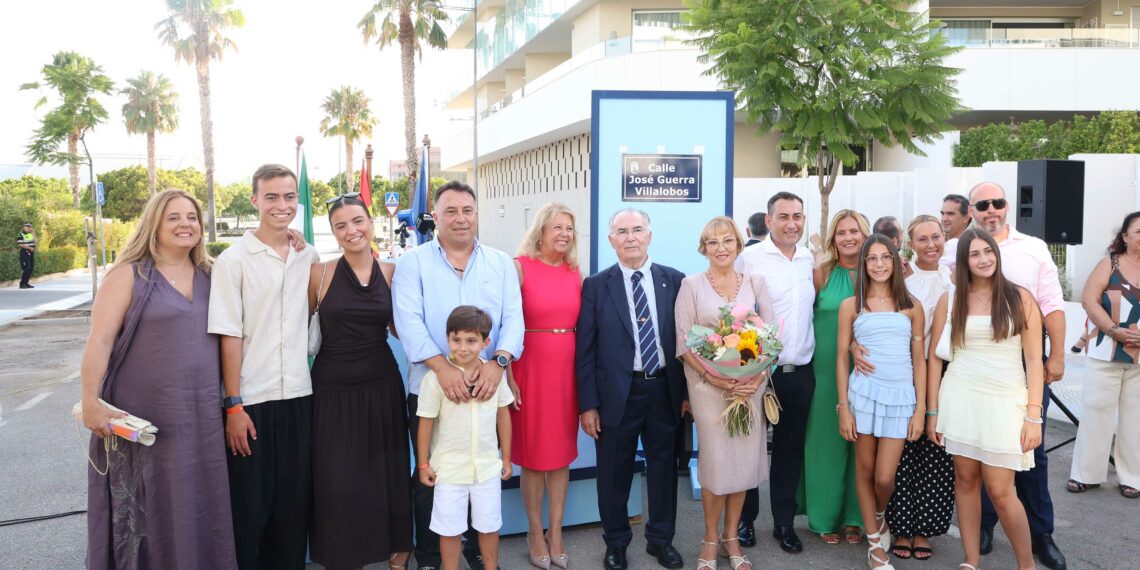 José Guerra Villalobos ya tiene una calle en reconocimiento a su trayectoria solidaria y su compromiso con San Pedro Alcántara