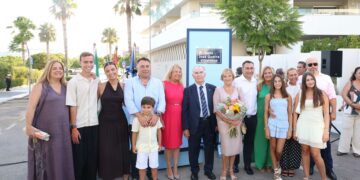 José Guerra Villalobos ya tiene una calle en reconocimiento a su trayectoria solidaria y su compromiso con San Pedro Alcántara