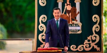 Juanma Moreno, en su toma de posesión: «En esta Andalucía que estamos haciendo, cada vez más grande, cabemos todos”
