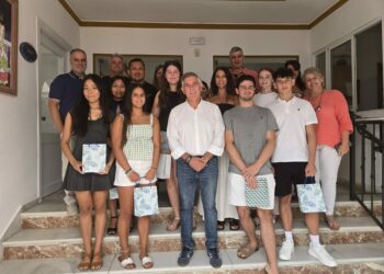 Manilva reconoce a los alumnos con los mejores expedientes académicos del curso