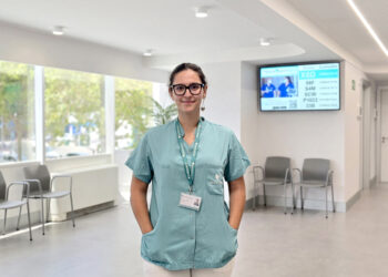 La fisioterapia pediátrica puede ayudar a aliviar el malestar asociado al cólico del lactante