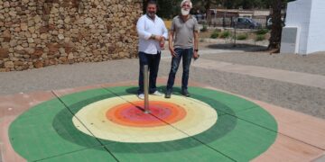 Mijas instala en El Bombo un indicador solar que informa de las radiaciones ultravioletas para ayudar a prevenir el cáncer de piel
