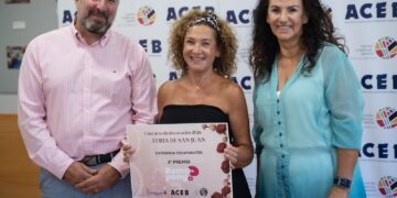 Academia de arte Gnoesis y Estanco Domínguez, ganadores de los concursos de Feria de San Juan