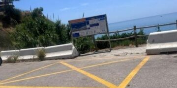 Benalmádena crea 40 nuevas plazas de aparcamiento en primera línea de playa y refuerza la seguridad vial en todo el litoral