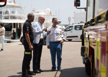 Benalmádena presenta tres nuevas autobombas para reforzar y modernizar el Servicio de Bomberos