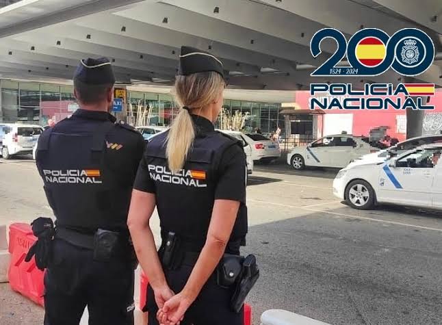 La Policía detiene a un hombre de 24 años en el aeropuerto de Málaga por agredir a su pareja embarazada
