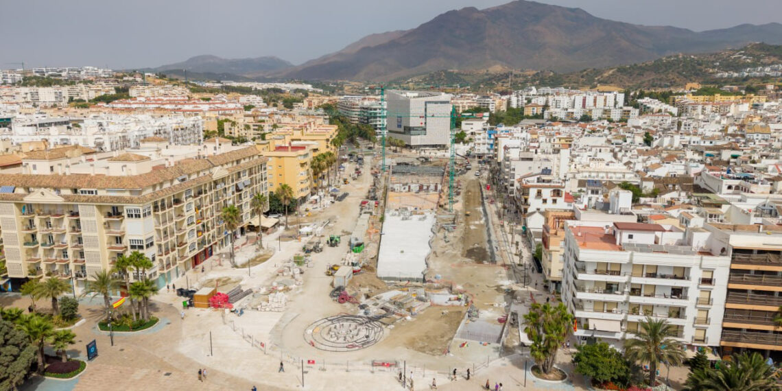 Avanzan las obras del bulevar con la finalización de las canalizaciones de redes soterradas y la cimentación del parking