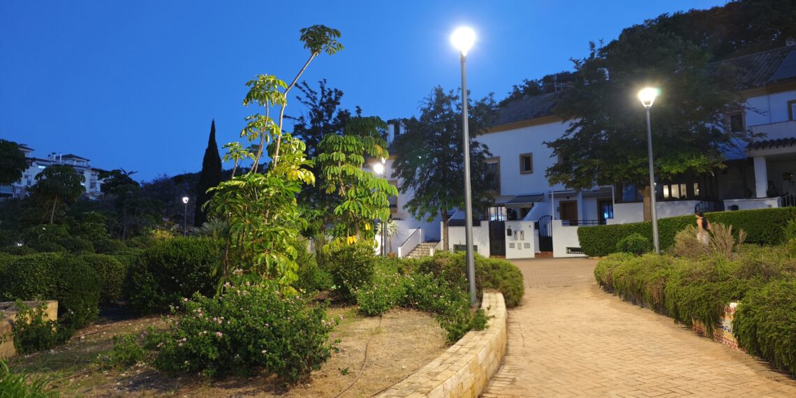 Finaliza la renovación del alumbrado de seis parques y ahorrará 27.000 euros anuales gracias a la tecnología LED