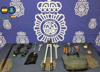 Detenidos in fraganti dos ladrones de interiores de remolques en áreas de descanso en Antequera