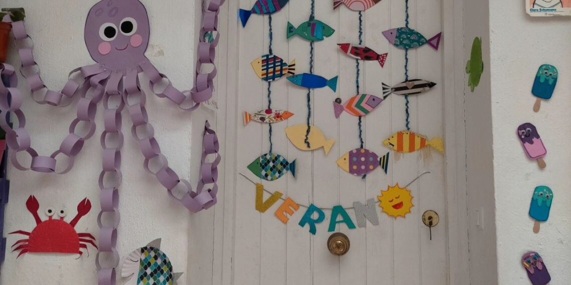 Talleres de jardinería, marionetas y juegos de agua para niñas y niños víctimas de violencia de género