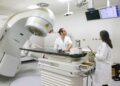 El Hospital Regional de Málaga incorpora un acelerador que reduce sesiones de radioterapia