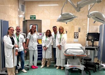 El Hospital Costa del Sol implanta la técnica de canalización vascular eco guiada en la UCI