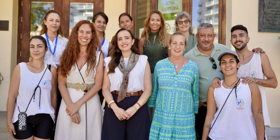 Menores de Torremolinos participan en el concurso de dibujo “Tu día Perfecto” en el marco de las escuelas de verano de la Junta