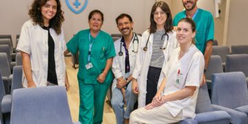El Regional de Málaga consolida ensayos clínicos con terapia TIL en melanoma y cáncer de pulmón