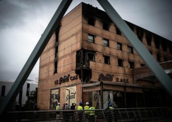 Todo listo para comenzar la demolición del hotel Ibis de Málaga, con dos meses de trabajos por delante