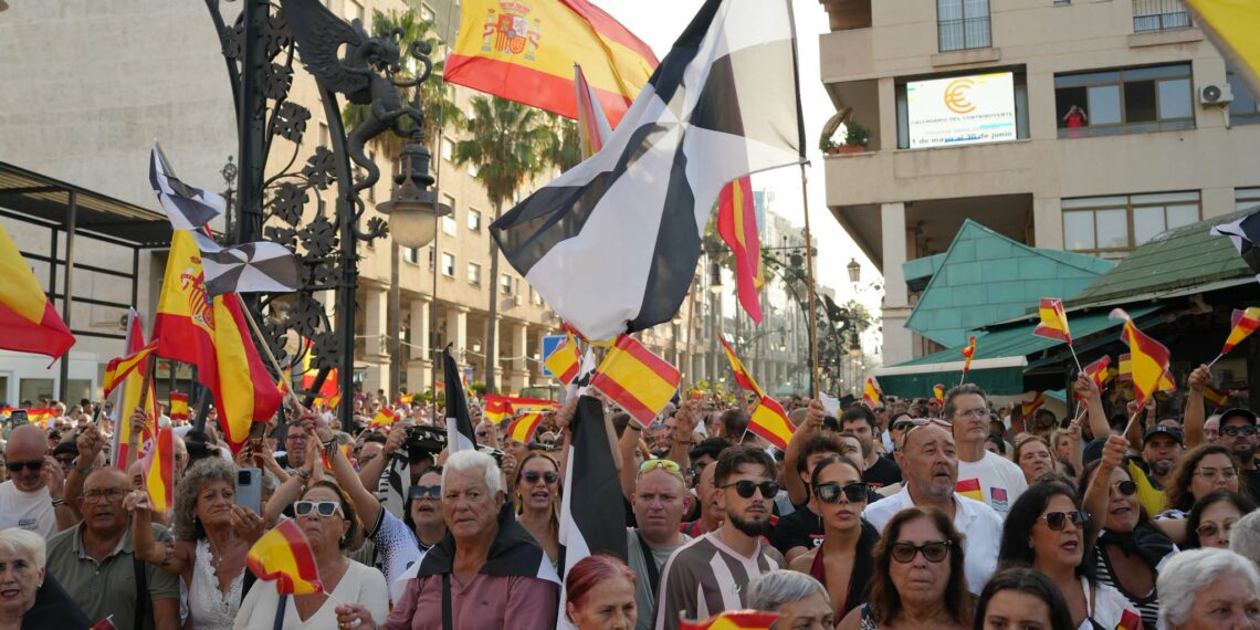 Ceuta sale a las calles para pedir «respuestas» a España y Europa tras la crisis migratoria