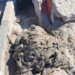 Acosol continúa trabajando para resolver la incidencia que mantiene cerrada la Playa de El Bombo en Mijas