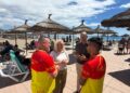 Cerca de 8.000 usuarios han pasado este verano por alguna de las playas para personas con movilidad reducida de Fuengirola