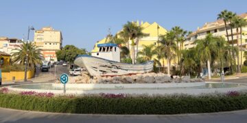 Estepona contará con un nuevo barco pesquero en la avenida Puerta del Mar que pondrá en valor el patrimonio marinero de la ciudad