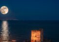 La Noche de Luna y Sal convierte a la Torre de la Sal en un escenario de ensueño