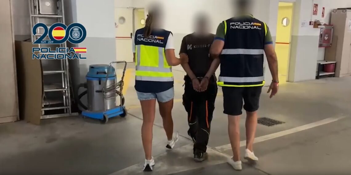 Detenido en Vélez-Málaga a un fugitivo reclamado por la justicia alemana en relación con delitos de explotación sexual de menores y pornografía infantil