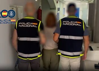 Detenida una falsa abogada tras estafar 100.000 euros a un inversor en la compraventa de una villa de lujo en Marbella