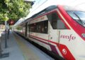 Interrumpida la línea C-2 de Cercanías de Málaga tras golpear un tren una catenaria desprendida