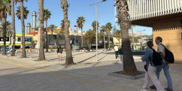 Fernando Simón llega a Ceuta en plena crisis migratoria