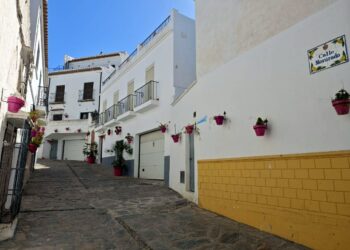 Estepona proyecta la renovación integral de calle Mesurado para mejorar sus infraestructuras y accesibilidad