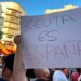 «Que esto se termine ya, nos han quitado nuestra vida»: más de 2.000 ceutíes protestan por la crisis migratoria