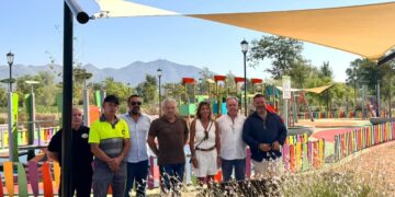 Mijas avanza en la instalación de 6.000 metros cuadrados de toldos en el Gran Parque para mejorar el uso de la instalación