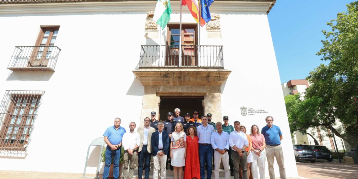 Marbella muestra su rechazo ante el acto de violencia doméstica de San Pedro Alcántara