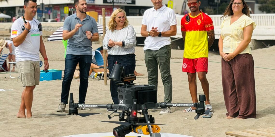 El servicio de aerovigilancia con drones de las playas de Fuengirola realizó nueve misiones de rescate durante los meses de junio y julio