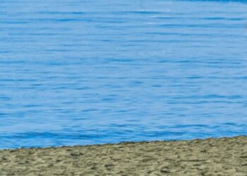 Muere ahogada una mujer de 50 años en la playa de Rincón de la Victoria