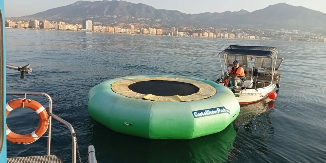 Aumenta la recogida de residuos en el mar de la Costa del Sol con respecto al mes de junio