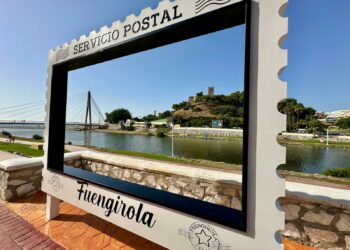El Ayuntamiento de Fuengirola refuerza su imagen de marca con un nuevo punto ‘selfie’ en el Parque Fluvial