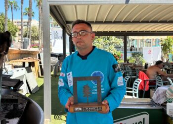 «Sardina fresca y un nivel de grasa óptimo»: El secreto de Sergio, mejor espetero de la Costa del Sol 2026