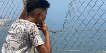 Interior eleva a 2.168 el número de menores identificados en Ceuta desde la entrada del 30 de julio