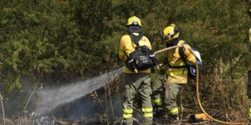 Estabilizado el incendio forestal declarado en un paraje de Nerja