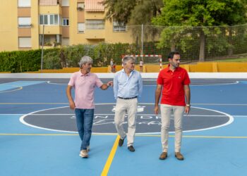 Finaliza el acondicionamiento de la pista de fútbol sala del polideportivo El Arquillo, que ha permitido mejorar su funcionalidad