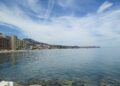 Muere un hombre de 58 años tras caer de una tabla de paddle surf y golpearse con una roca en Fuengirola