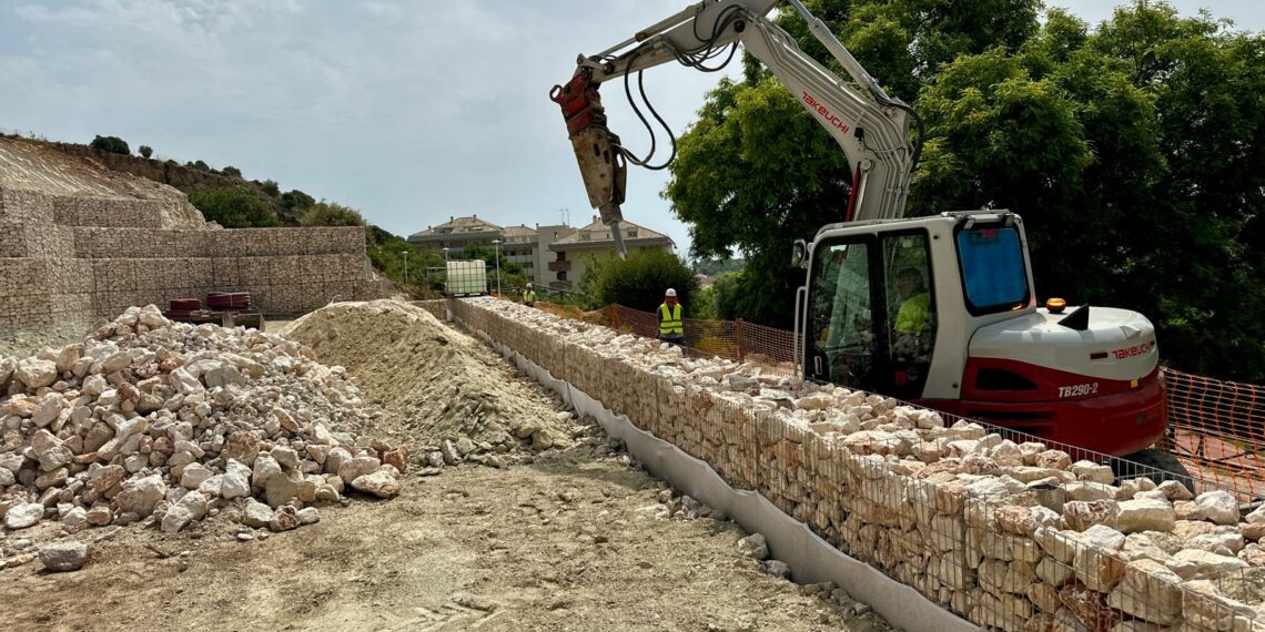 Las obras de la primera fase de la ‘Montaña del Deporte’ Fuengirola alcanzan el ecuador