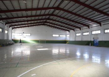 Torremolinos encarga un suelo para el pabellón del San Francisco que permita la práctica de patinaje, fútbol sala y baloncesto
