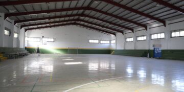 Torremolinos encarga un suelo para el pabellón del San Francisco que permita la práctica de patinaje, fútbol sala y baloncesto