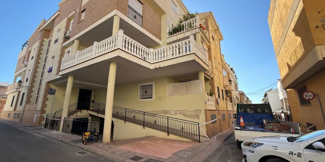 Desalojan de forma preventiva un edificio en Armilla por los efectos de los seísmos