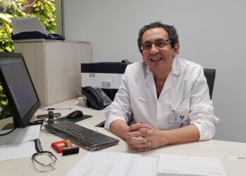 Reducir o interrumpir el tratamiento contra el asma en verano sin consultar al médico incrementa el riesgo de crisis
