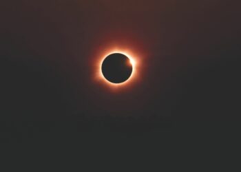 Andalucía se prepara para ver este miércoles un eclipse solar por primera vez en más de un siglo