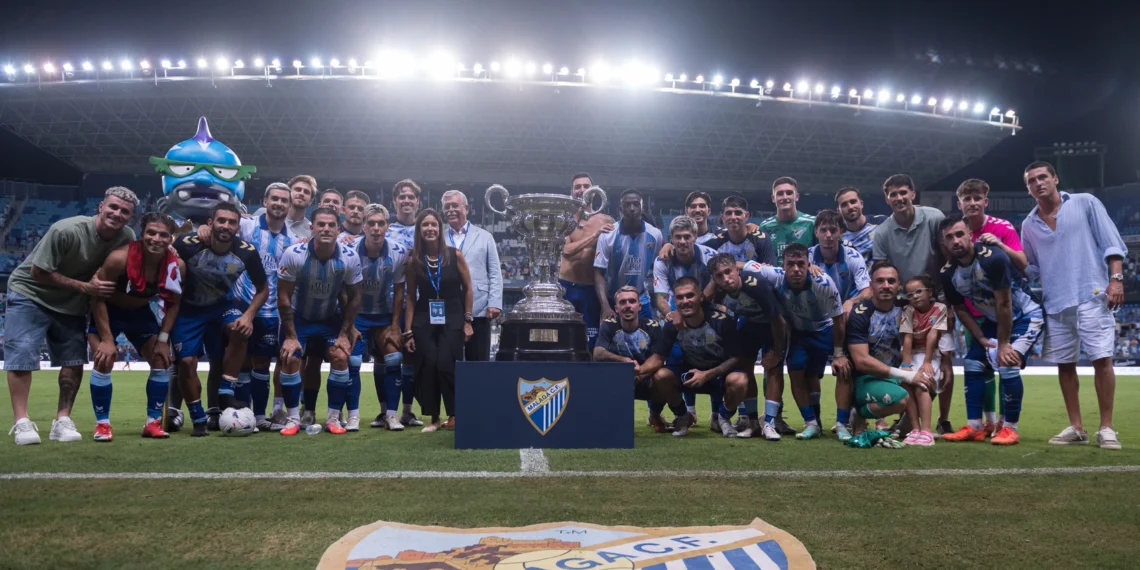 El Málaga se queda con el Trofeo Costa del Sol tras una espantada insólita del Fulham de Arbeloa