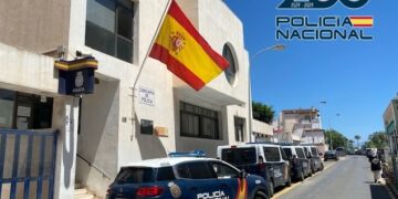 Detenida una mujer con más de doscientos antecedentes y una reclamación policial activa por estafa en Torremolinos